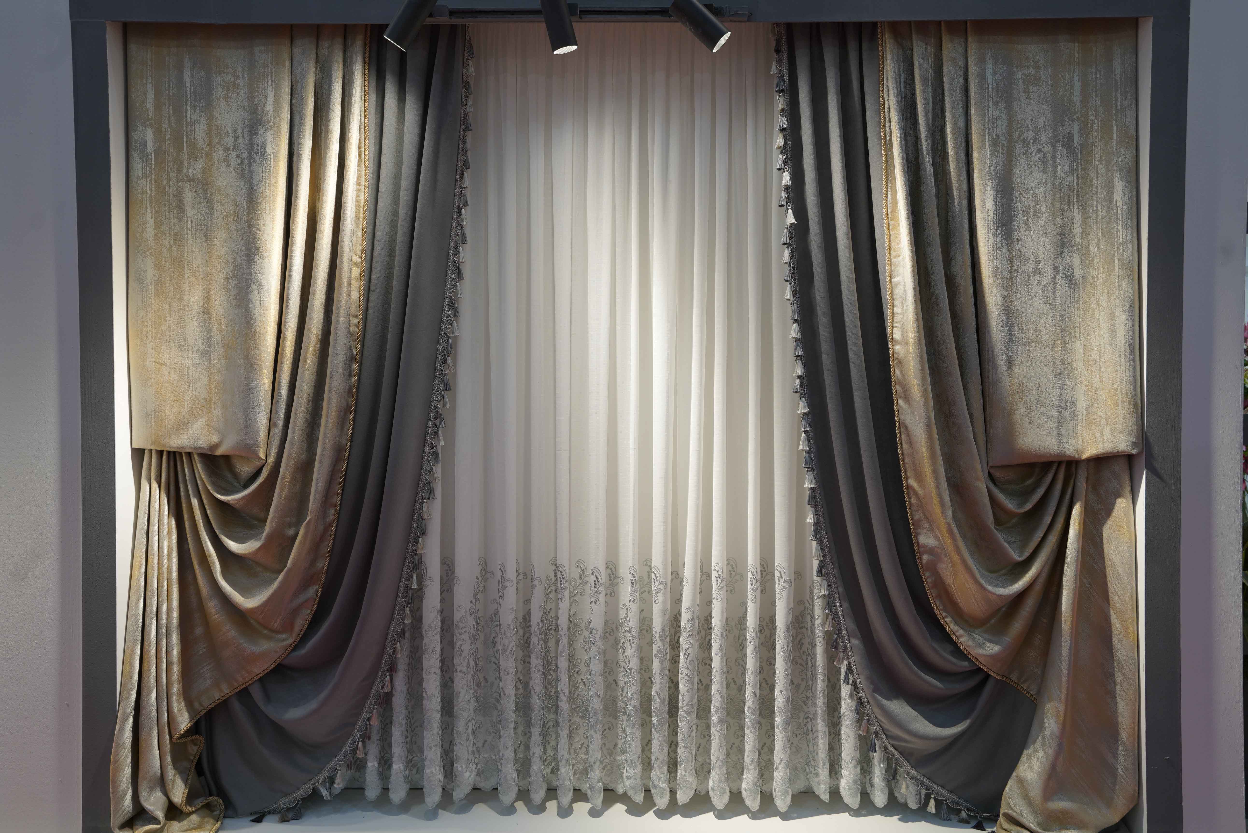 پرده پارچه ای